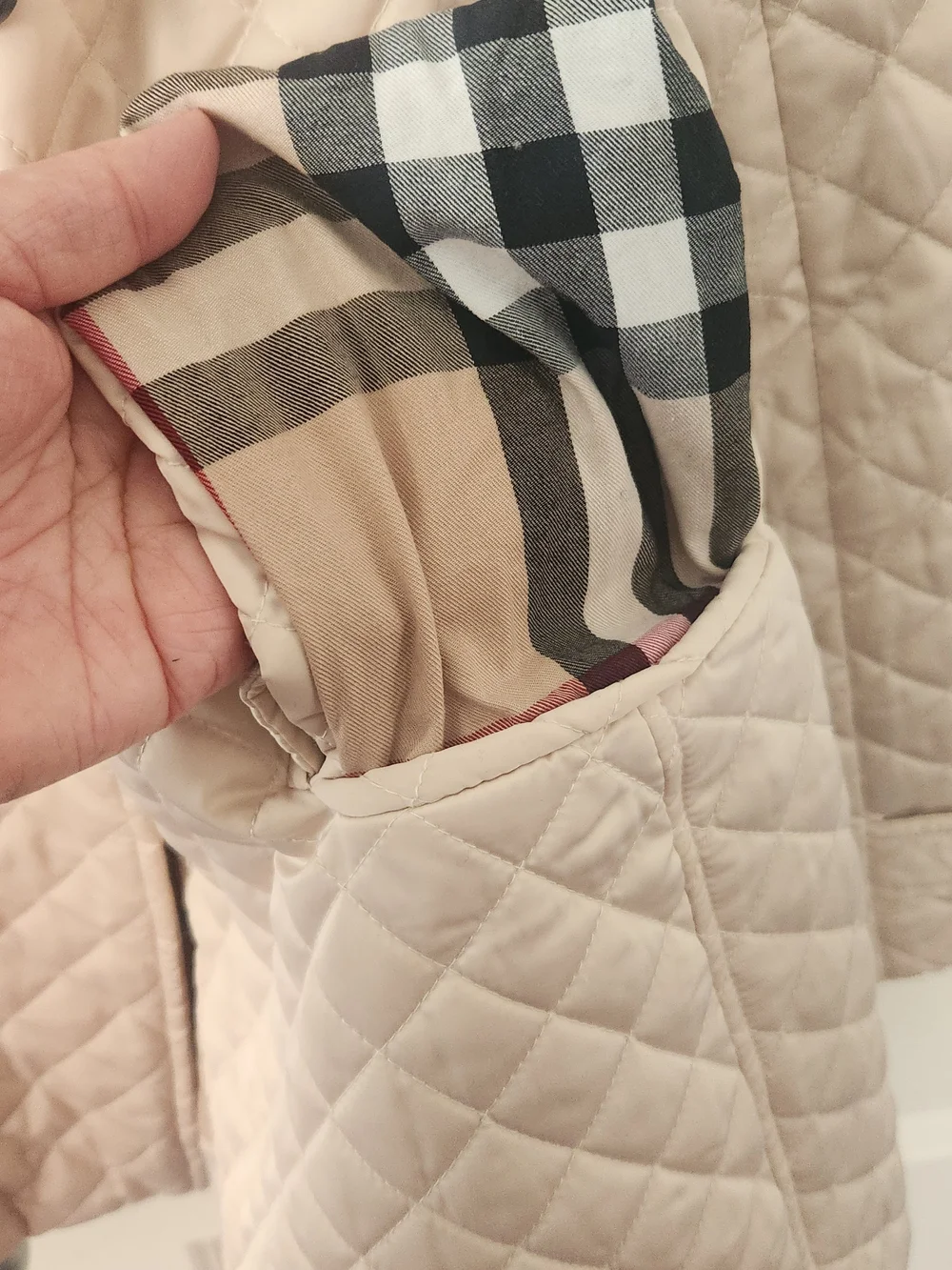 Burberry ivory Quilted Trench Coat - Picture 6 of 11